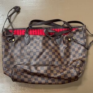 Elegant Brown Checkered Tote with Red Accents